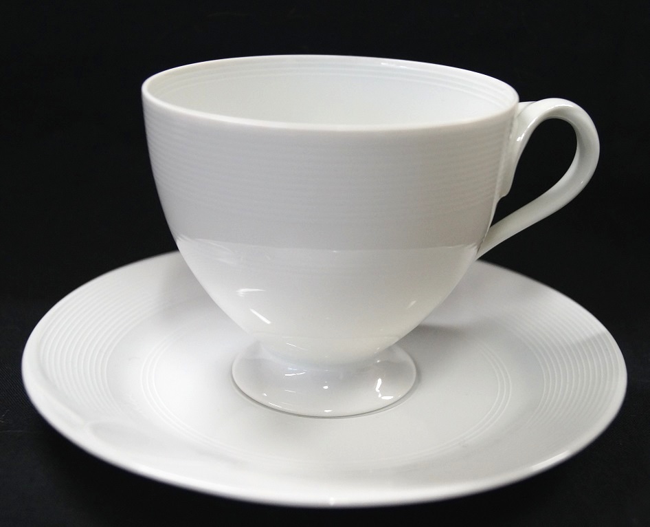 Hutschenreuther Fleuron Chloe Rotonde: Kaffeetasse 2-tlg. H = 7 cm Durchm. = 8 cm UT = 14,5 cm