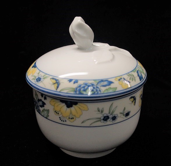 Hutschenreuther Maria Theresia Papillon: Zuckerdose für 2 Personen 0,18 ltr. Hutschenreuther Maria Theresia Papillon: Zuckerdose für 2 Personen 0,18 ltr.