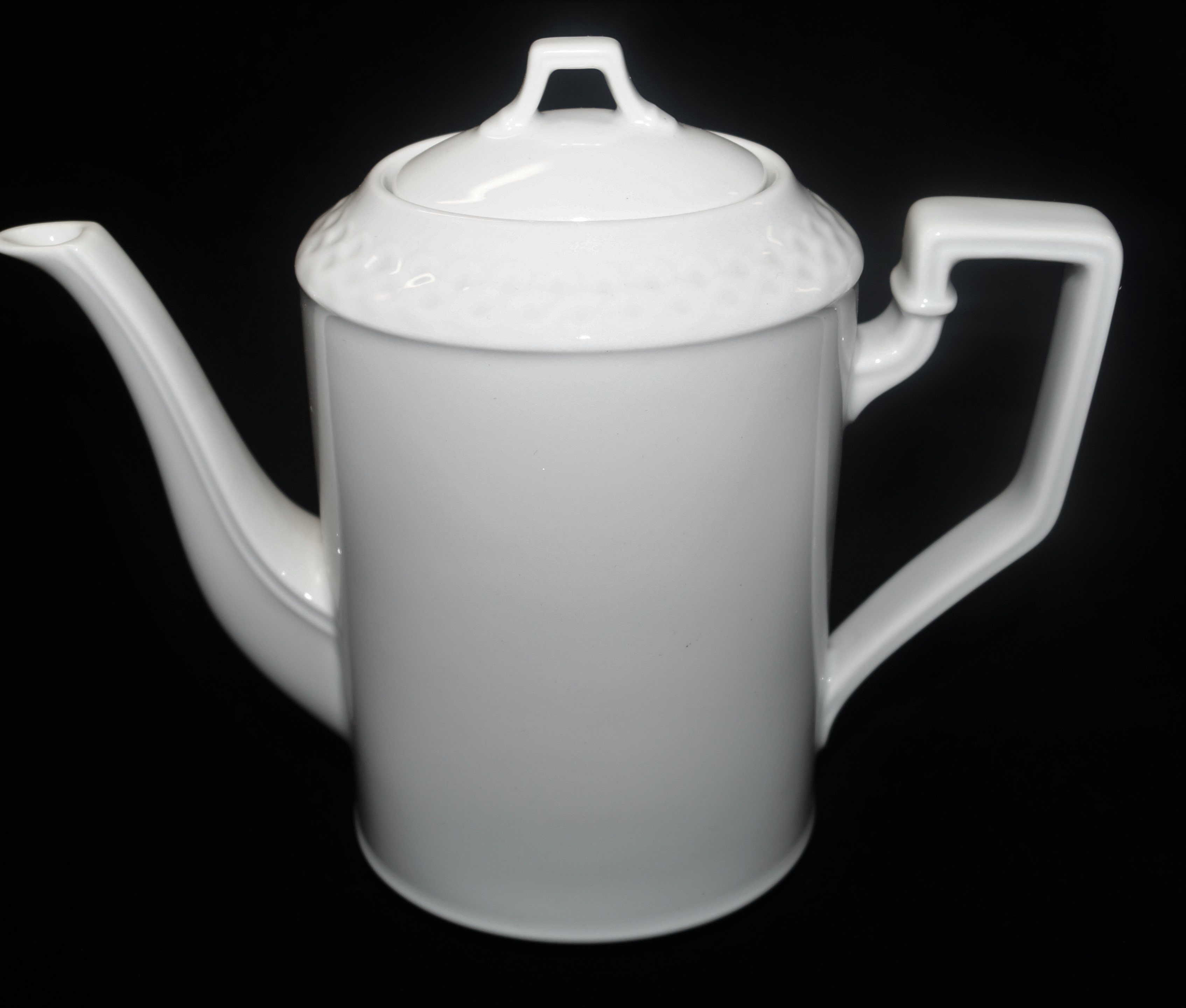 Hutschenreuther Comtesse Weiss - Weiß: Espressokanne f. 2 Personen - 0,75 ltr. Hutschenreuther Comtesse Weiss - Weiß: Espressokanne f. 2 Personen - 0,75 ltr.