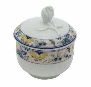 Hutschenreuther Maria Theresia Papillon: Zuckerdose f. 6 Personen 0,25 ltr. Hutschenreuther Maria Theresia Papillon: Zuckerdose f. 6 Personen 0,25 ltr.