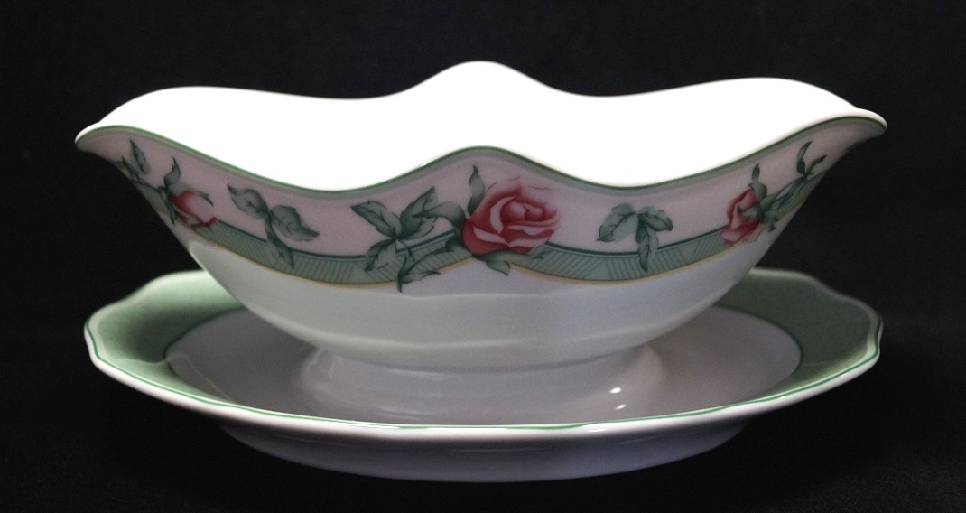 Hutschenreuther Medley Parklane: Sauciere mit festem Teller Hutschenreuther Medley Parklane: Sauciere mit festem Teller