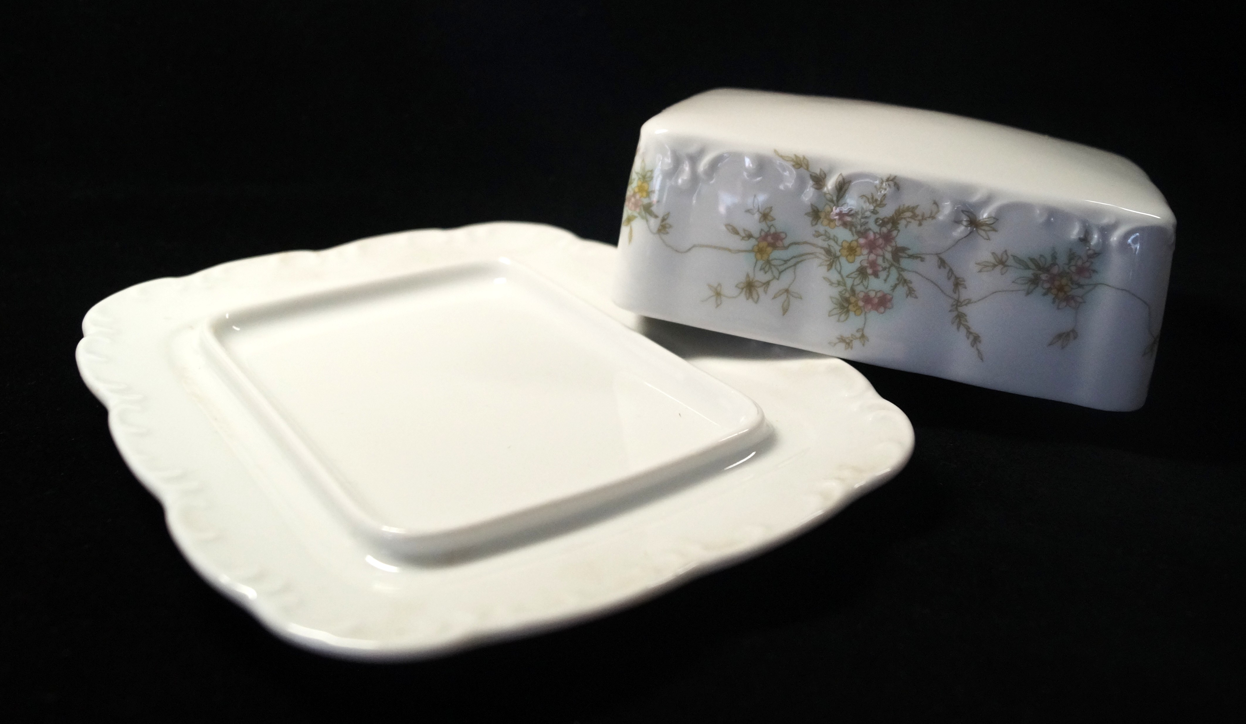 Rosenthal Monbijou Grüne Ranke: Butterdose f. 250 gr.