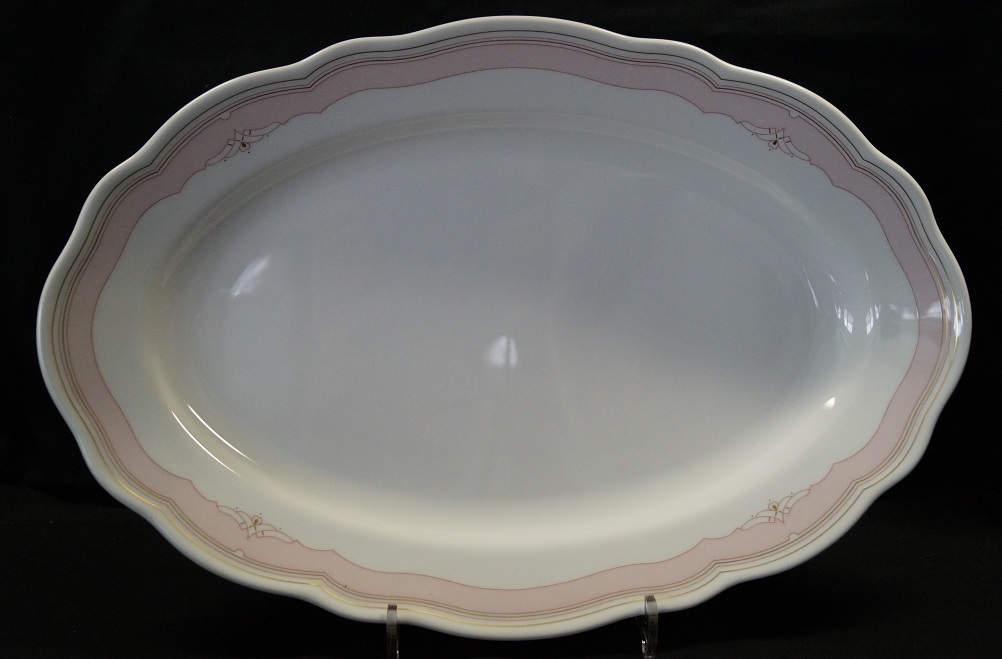 Hutschenreuther Maria Theresia Windsor Rose: Platte 35 x 23 cm oval Hutschenreuther Maria Theresia Windsor Rose: Platte 35 x 23 cm oval