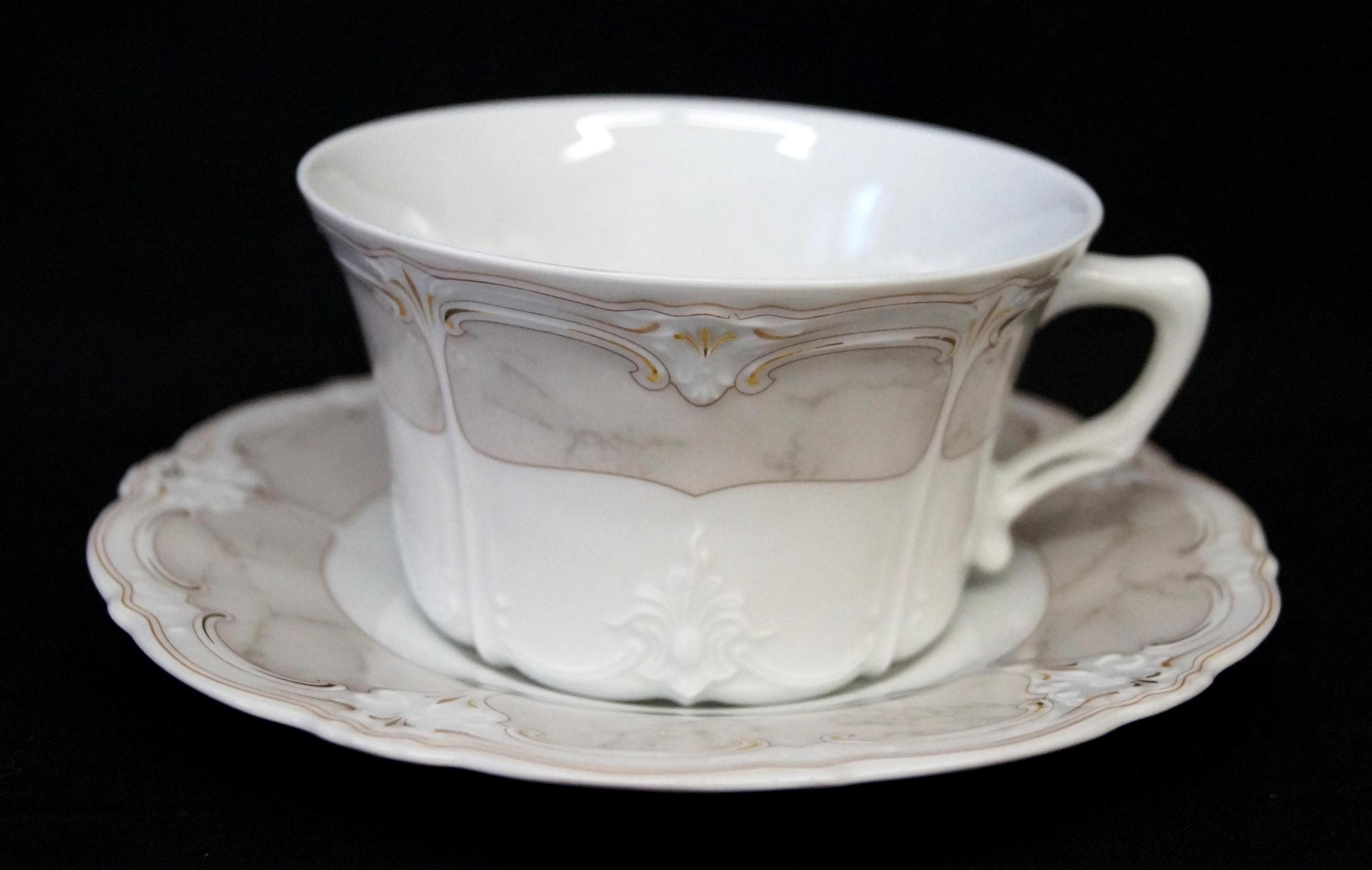 Hutschenreuther Baronesse Jacqueline: Teetasse 2-tlg. 0,22 ltr. UT = 15 cm