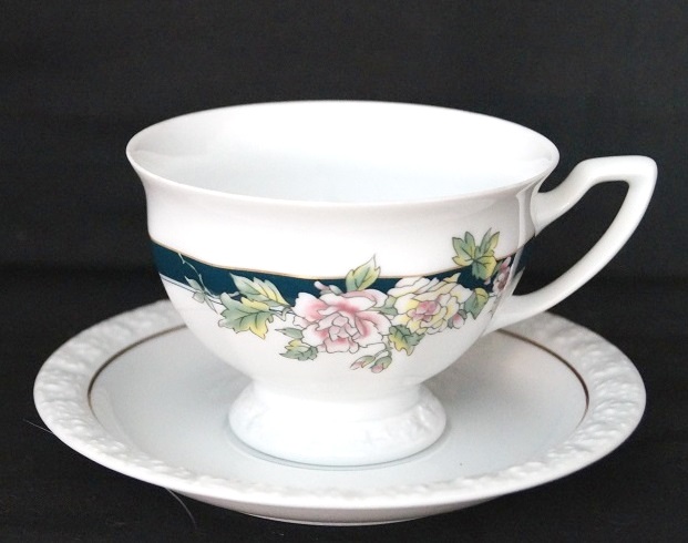 Rosenthal Maria Petersburg: Kaffeetasse 2-tlg. H = 6,8 cm Ø = 9,5 cm UT = 14,5 cm