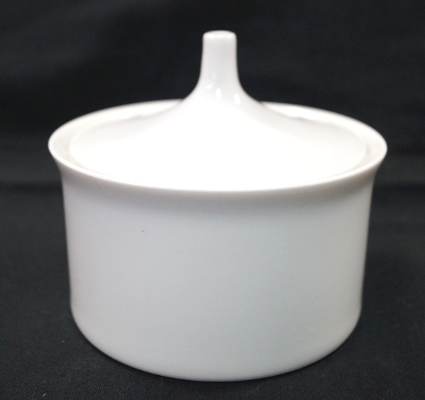 Rosenthal Berlin Weiss: Zuckerdose H = 5 cm Ø = 9 cm Rosenthal Berlin Weiss: Zuckerdose H = 5 cm Ø = 9 cm