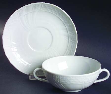 Hutschenreuther Dresden Weiss - Weiß: Suppentasse 0,32 ltr. UT = 16 cm Hutschenreuther Dresden Weiss - Weiß: Suppentasse 0,32 ltr. UT = 16 cm