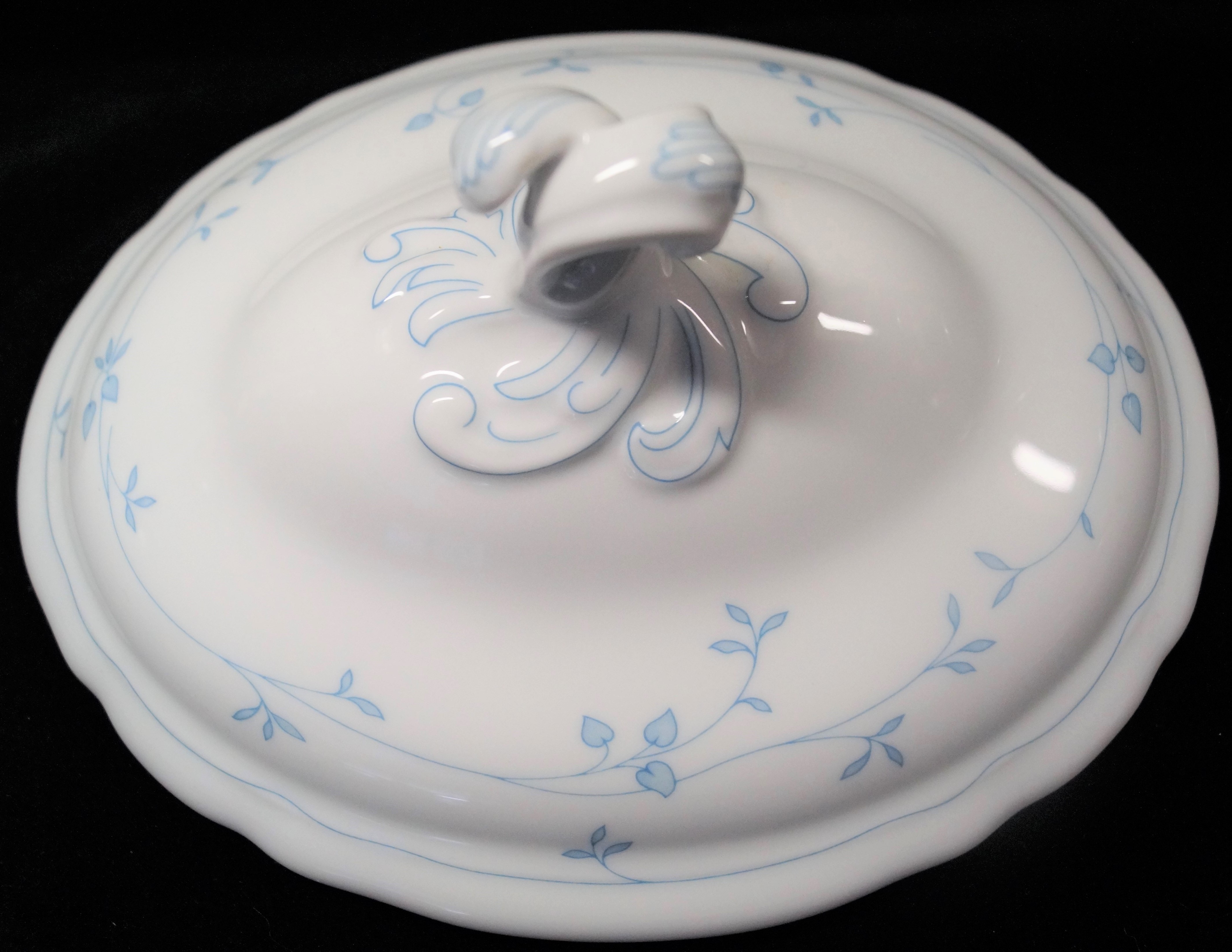 Hutschenreuther MariaTheresia Seehof Blau: Deckel für die Ragoutschüssel 22,5 x 18 cm Hutschenreuther MariaTheresia Seehof Blau: Deckel für die Ragoutschüssel 22,5 x 18 cm