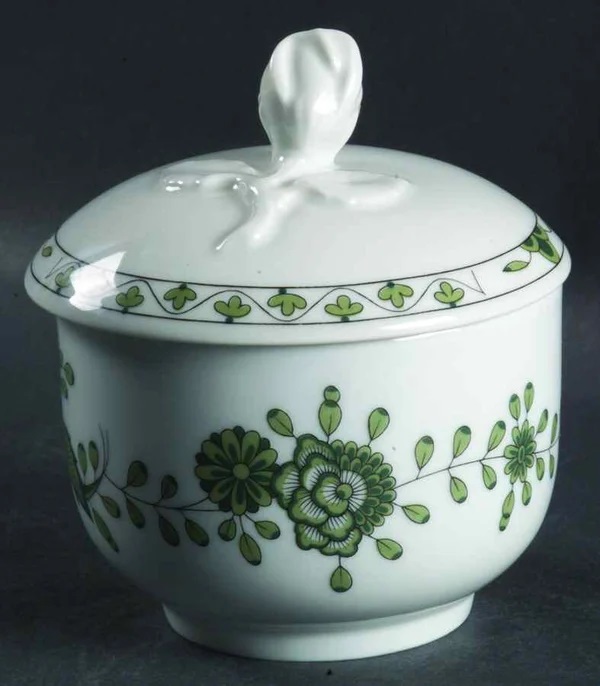 Hutschenreuther Maria Theresia Schloßgarten - Schlossgarten: Zuckerdose f. 6 Personen 0,25 ltr. Hutschenreuther Maria Theresia Schloßgarten - Schlossgarten: Zuckerdose f. 6 Personen 0,25 ltr.