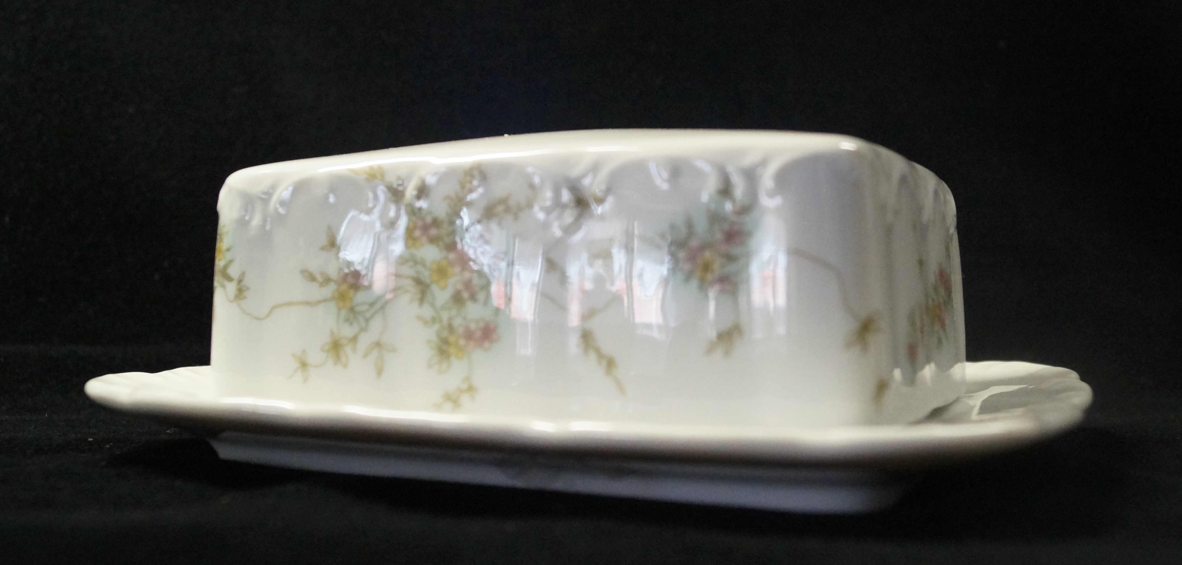 Rosenthal Monbijou Grüne Ranke: Butterdose f. 250 gr.