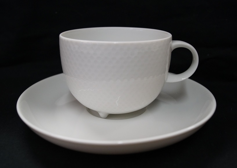 Rosenthal Century Weiss: Kaffeetasse 2-tlg 0,20 ltr. UT = 14,5 cm / UT mit Spiegel