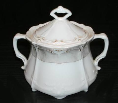 Hutschenreuther Baronesse Jacqueline: Zuckerdose für 6 Pers. 0,23 ltr.