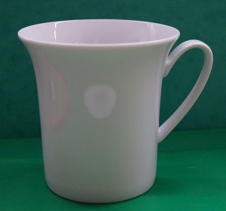 Rosenthal Idillio Weiss - Weiß: Becher mit Henkel 0,35 ltr. - Höhe = 9,6 cm Durchm. = 9,6 cm