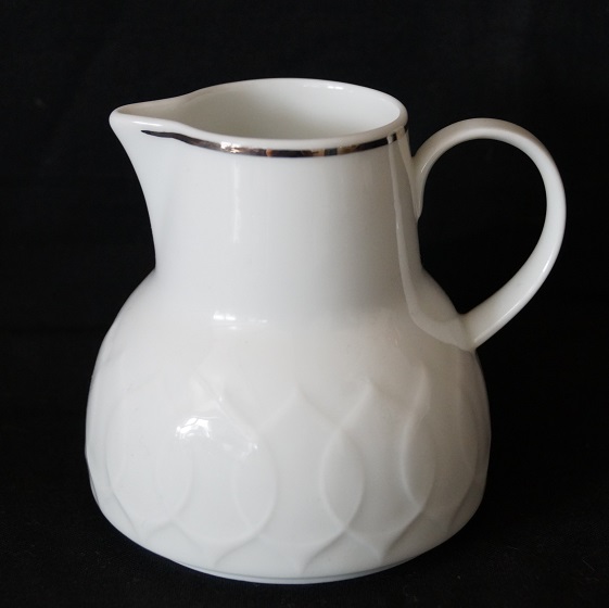 Rosenthal Lotus Platin: Milchkännchen 0,18 ltr. für 6 Pers. Rosenthal Lotus Platin: Milchkännchen 0,18 ltr. für 6 Pers.