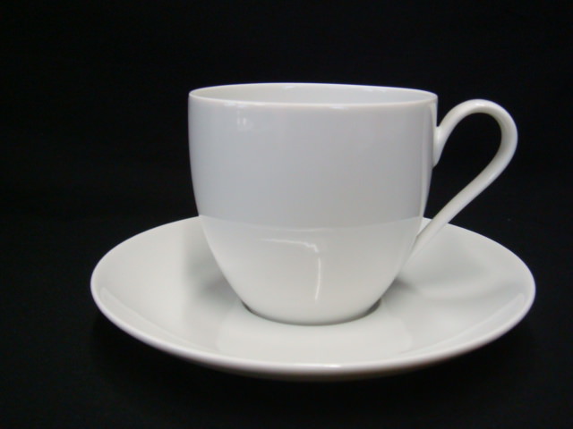 Rosenthal Anastasia Weiss: Kaffeetasse 2-tlg. 0,20 ltr. Ø = 7,8 cm, Höhe = 7 cm  UT = 14,5 cm