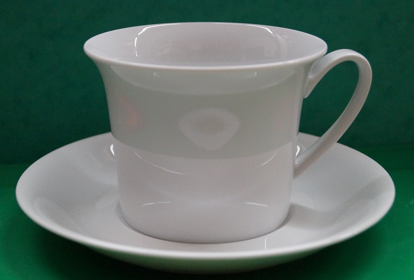 Rosenthal Idillio Weiss - Weiß: Frühstückstasse 2-tlg. 0,40 ltr. - Höhe = 8,3 cm, Durchm.: 11 cm, UT = 17,8 cm